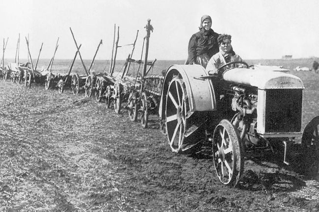 Иллюстрация к книге — Империя. От Екатерины II до Сталина [i_085.jpg]