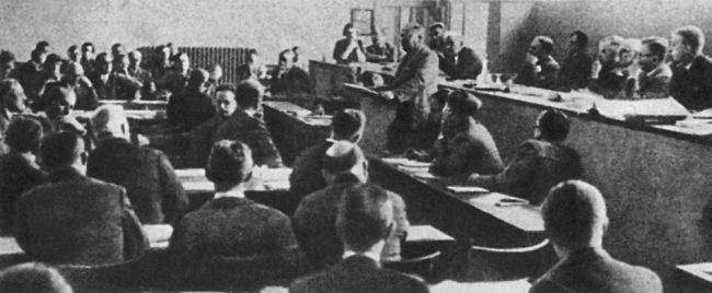 Иллюстрация к книге — Империя. От Екатерины II до Сталина [i_090.jpg]