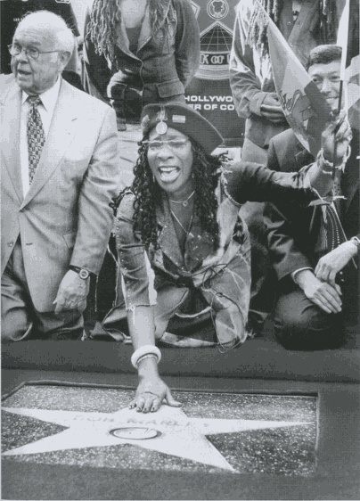 Иллюстрация к книге — No Woman No Cry. Моя жизнь с Бобом Марли [i_018.jpg]