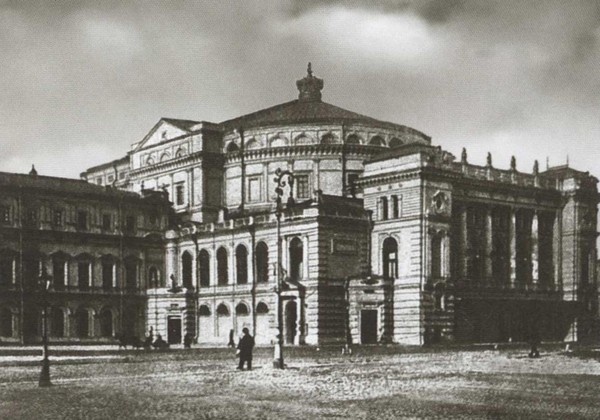 Иллюстрация к книге — Шаляпин [i_027.jpg]