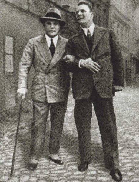 Иллюстрация к книге — Шаляпин [i_080.jpg]