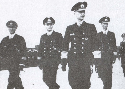 Иллюстрация к книге — Правда о &quot;Вильгельме Густлофе&quot; [i_031.jpg]