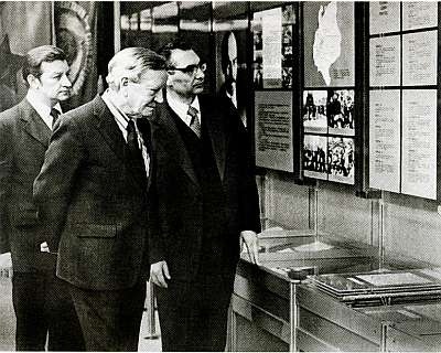 Иллюстрация к книге — Ким Филби [i_024.jpg]