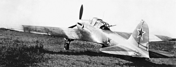 Иллюстрация к книге — Штурмовики. «Мы взлетали в ад» [i_022.jpg]