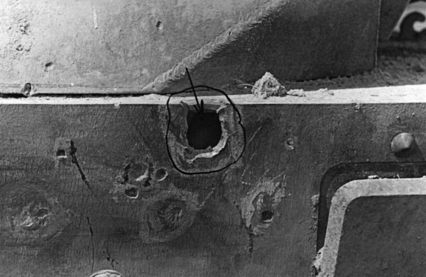 Иллюстрация к книге — Штурмовики. «Мы взлетали в ад» [i_095.jpg]