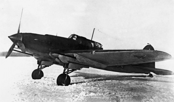 Иллюстрация к книге — Штурмовики. «Мы взлетали в ад» [i_107.jpg]