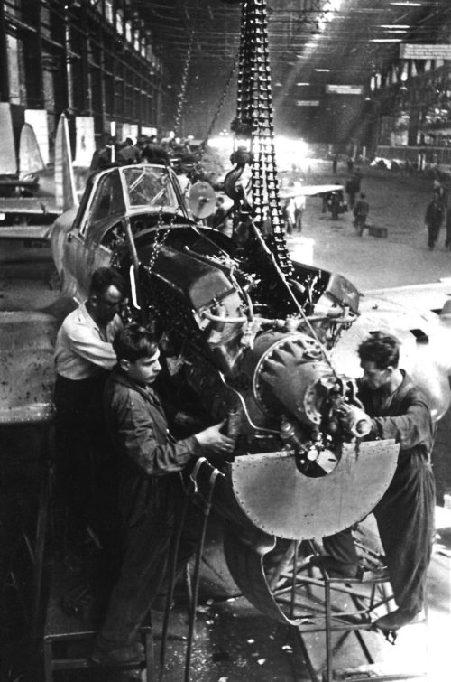 Иллюстрация к книге — Штурмовики. «Мы взлетали в ад» [i_115.jpg]