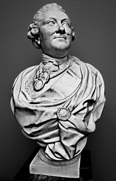 Иллюстрация к книге — Хочу женщину в Ницце [i_009.jpg]