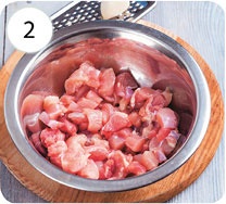 Иллюстрация к книге — Аппетитные рулеты. Мясные. Рыбные. Грибные. Овощные. Сырные [i_121.jpg]