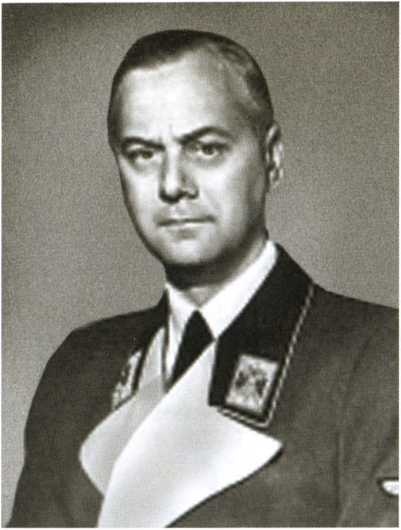 Иллюстрация к книге — Повседневная жизнь населения России в период нацистской оккупации [i_007.jpg]