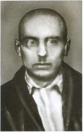 Иллюстрация к книге — Повседневная жизнь населения России в период нацистской оккупации [i_023.jpg]