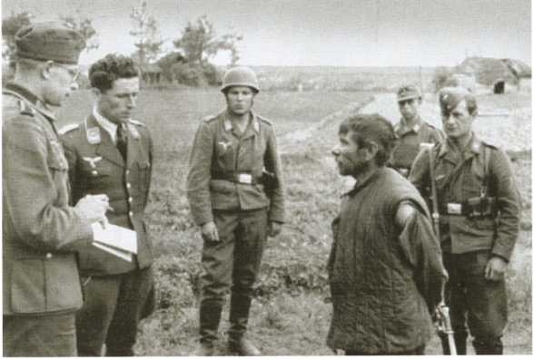 Иллюстрация к книге — Повседневная жизнь населения России в период нацистской оккупации [i_035.jpg]