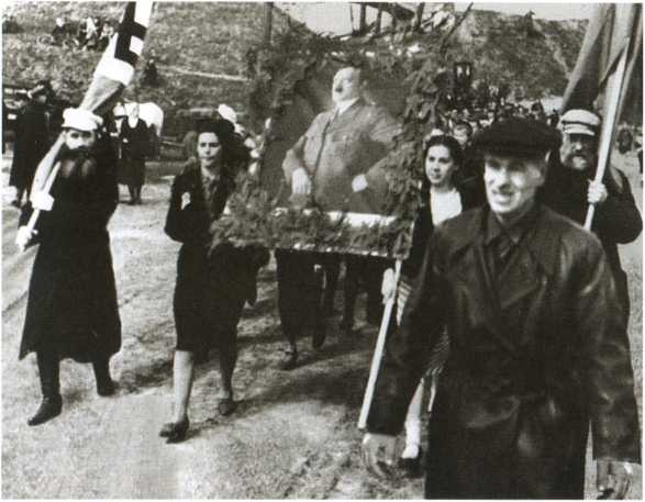 Иллюстрация к книге — Повседневная жизнь населения России в период нацистской оккупации [i_085.jpg]