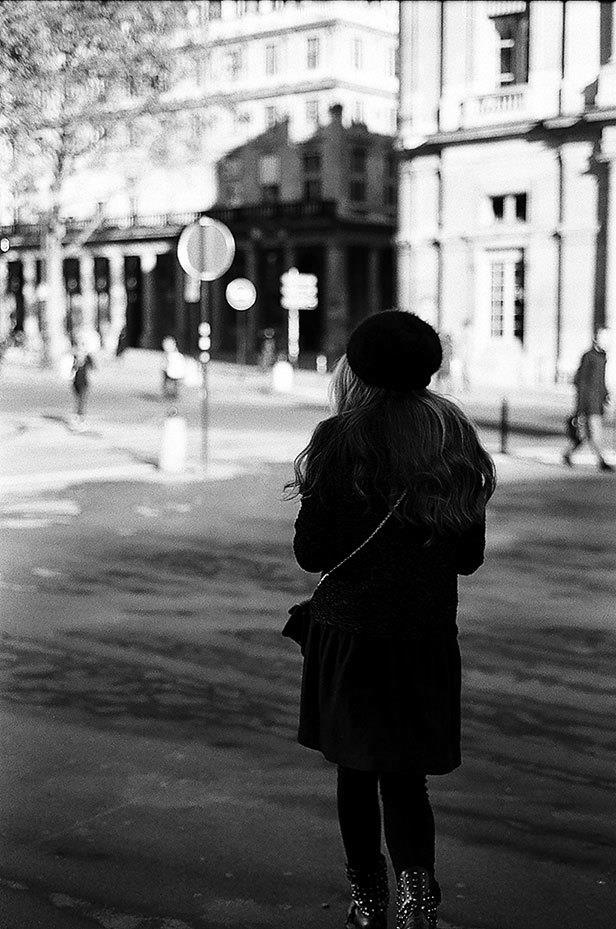 Иллюстрация к книге — Убийство в переулке Альфонса Фосса [i_004.jpg]