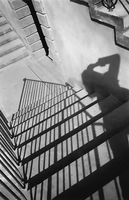 Иллюстрация к книге — Убийство в переулке Альфонса Фосса [i_005.jpg]