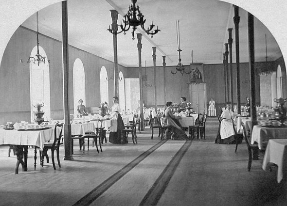 Иллюстрация к книге — Институтки. Тайны жизни воспитанниц [i_012.jpg]