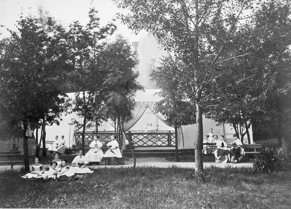 Иллюстрация к книге — Институтки. Тайны жизни воспитанниц [i_014.jpg]