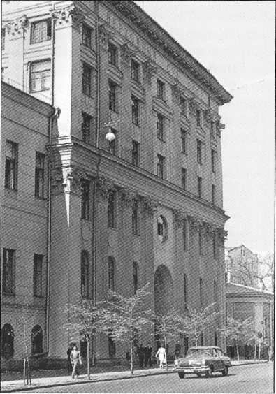 Иллюстрация к книге — Разведка. Вымыслы и правда. Как создается мифотворчество о деятельности специальных служб [image77.jpg]