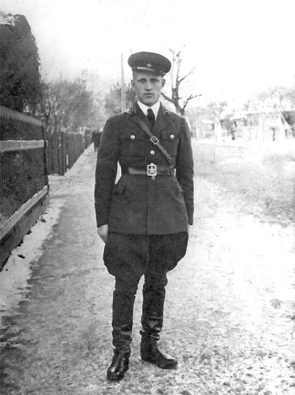 Иллюстрация к книге — Зиновий Колобанов. Время танковых засад [_18.jpg]