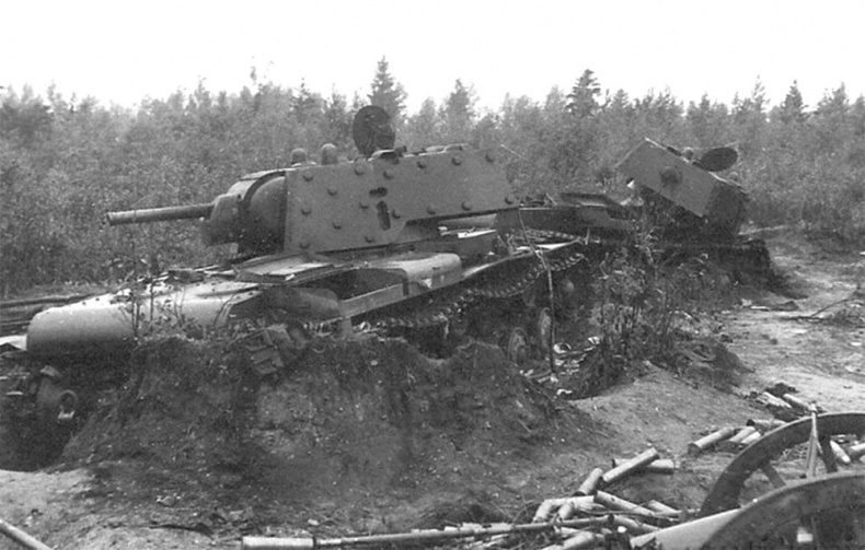 Иллюстрация к книге — Зиновий Колобанов. Время танковых засад [_73.jpg]