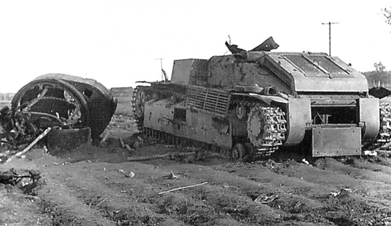 Иллюстрация к книге — Зиновий Колобанов. Время танковых засад [_77.jpg]