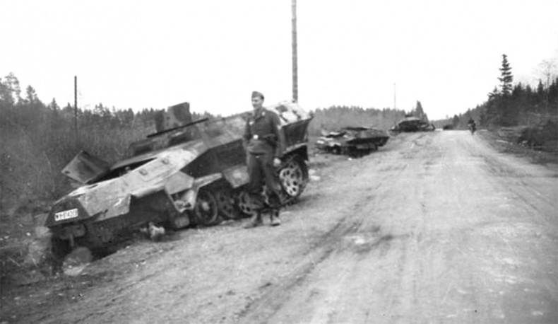 Иллюстрация к книге — Зиновий Колобанов. Время танковых засад [_78.jpg]