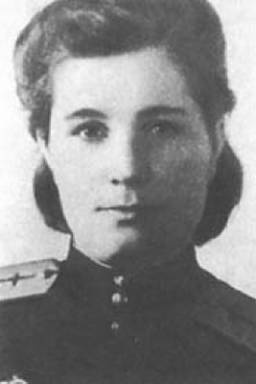 Иллюстрация к книге — Записки летчицы У-2. Женщины-авиаторы в годы Великой Отечественной войны. 1942-1945 [i_019.jpg]