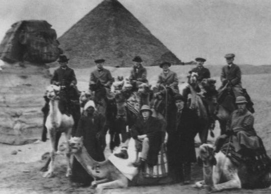 Иллюстрация к книге — Рерих [i_015.jpg]