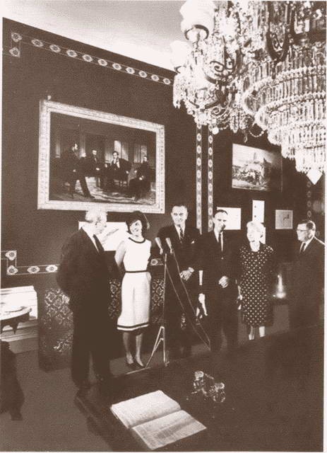 Иллюстрация к книге — Клан Кеннеди [i_055.jpg]