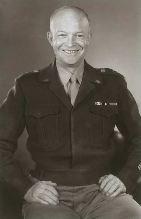 Иллюстрация к книге — Эйзенхауэр [i_007.jpg]