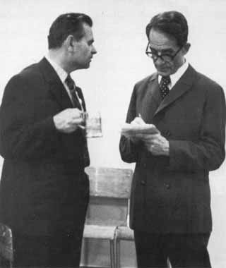 Иллюстрация к книге — Братья Старостины [i_044.jpg]