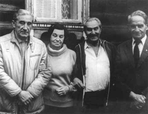 Иллюстрация к книге — Братья Старостины [i_049.jpg]