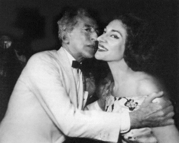 Иллюстрация к книге — Мария Каллас [i_016.jpg]