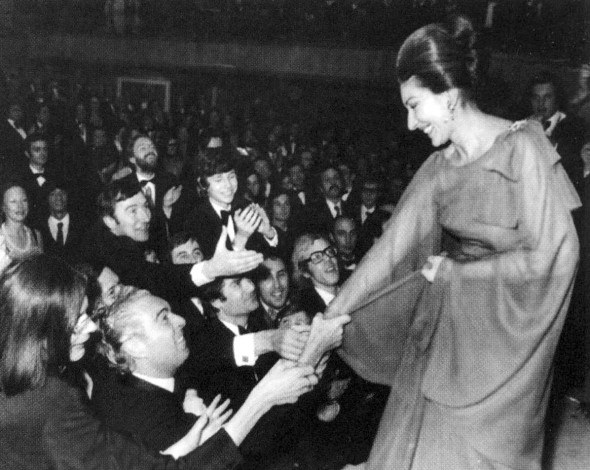 Иллюстрация к книге — Мария Каллас [i_028.jpg]