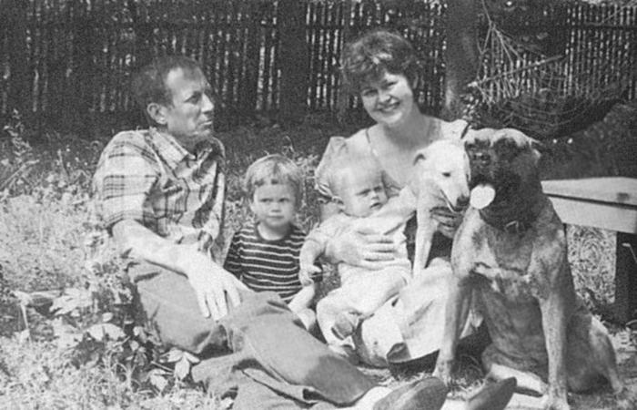 Иллюстрация к книге — Волчий паспорт [v02_13_2.jpg]