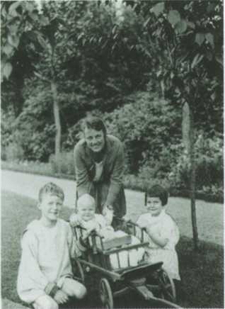 Иллюстрация к книге — Конрад Аденауэр - немец четырех эпох [i_011.jpg]