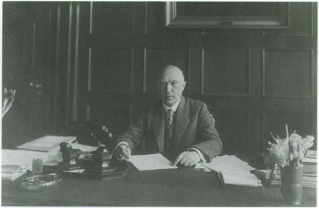 Иллюстрация к книге — Конрад Аденауэр - немец четырех эпох [i_015.jpg]