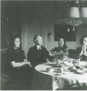 Иллюстрация к книге — Конрад Аденауэр - немец четырех эпох [i_033.jpg]