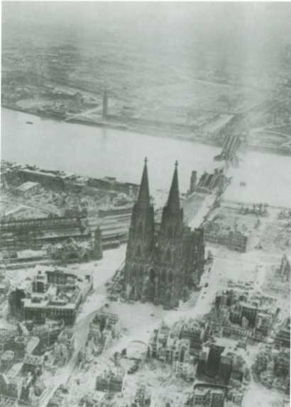 Иллюстрация к книге — Конрад Аденауэр - немец четырех эпох [i_034.jpg]