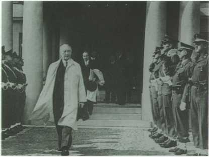 Иллюстрация к книге — Конрад Аденауэр - немец четырех эпох [i_038.jpg]