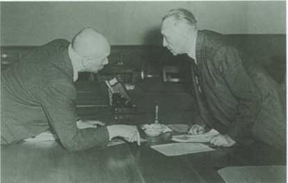 Иллюстрация к книге — Конрад Аденауэр - немец четырех эпох [i_040.jpg]