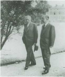 Иллюстрация к книге — Конрад Аденауэр - немец четырех эпох [i_055.jpg]