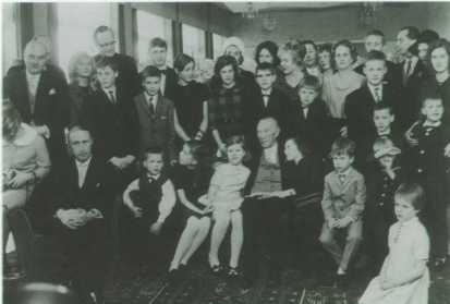 Иллюстрация к книге — Конрад Аденауэр - немец четырех эпох [i_059.jpg]