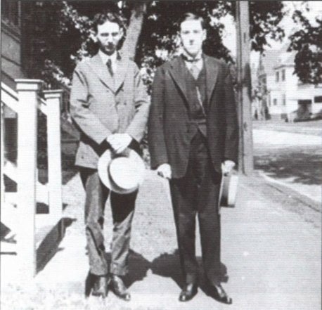 Иллюстрация к книге — Лавкрафт [i_006.jpg]