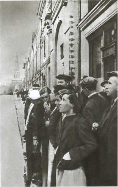 Иллюстрация к книге — Жуков. Маршал на белом коне [i_026.jpg]