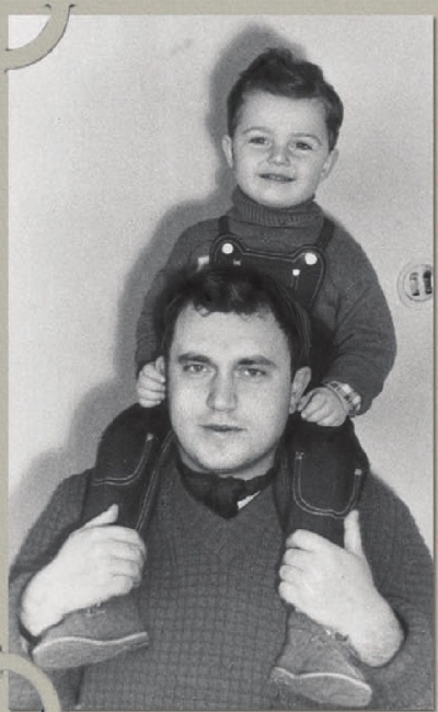 Иллюстрация к книге — Василий Аксенов - одинокий бегун на длинные дистанции [i_014.jpg]