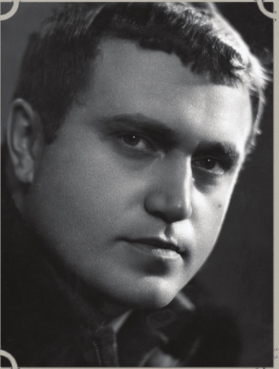 Иллюстрация к книге — Василий Аксенов - одинокий бегун на длинные дистанции [i_021.jpg]