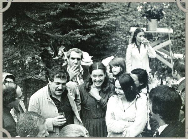 Иллюстрация к книге — Василий Аксенов - одинокий бегун на длинные дистанции [i_055.jpg]