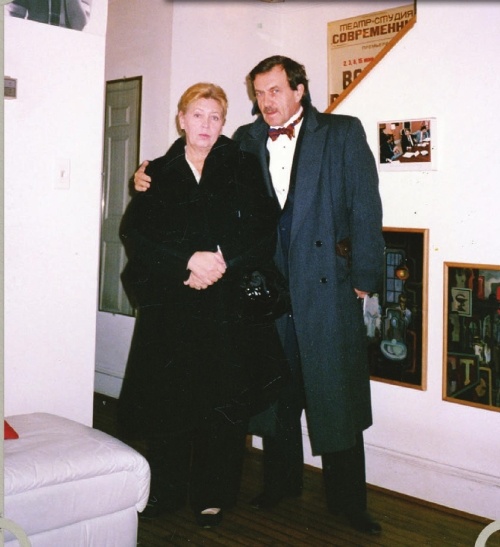 Иллюстрация к книге — Василий Аксенов - одинокий бегун на длинные дистанции [i_074.jpg]