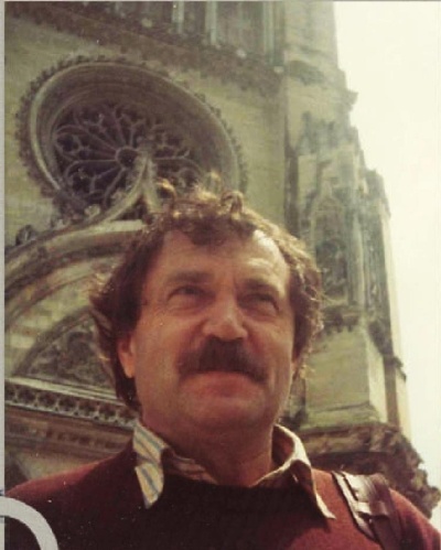 Иллюстрация к книге — Василий Аксенов - одинокий бегун на длинные дистанции [i_079.jpg]